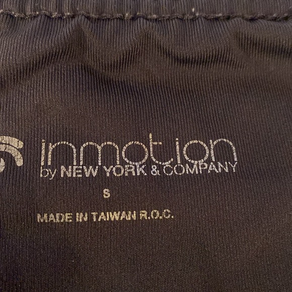 In motion of New York and company athlete pants. - Picture 3 of 8